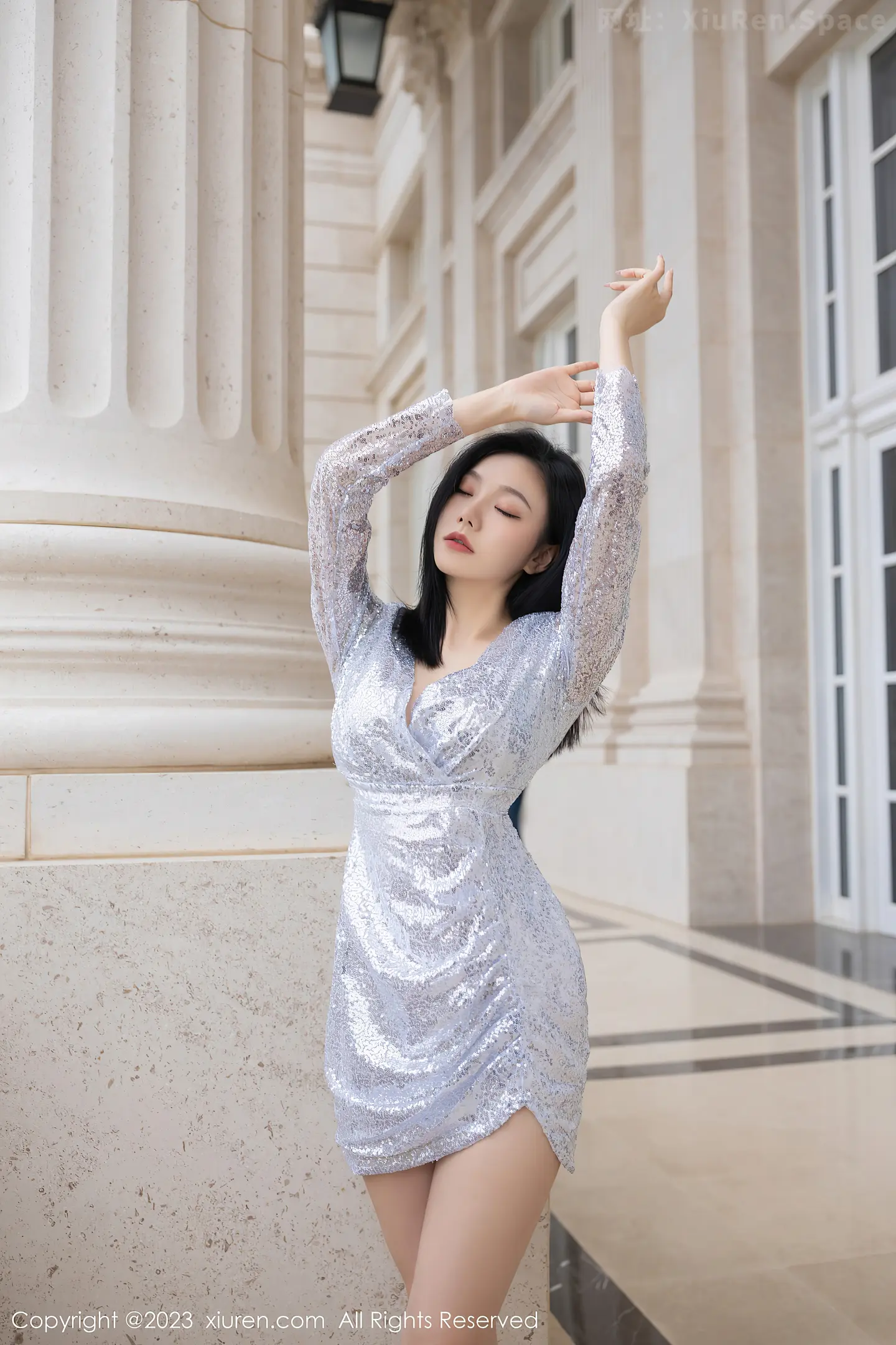 图片[3]-[XiuRen秀人网]2023.02.13 VOL.6254 圆圆酱 黑色OL制服与蕾丝内衣加肉丝美腿性感私房写真集-秀人网官方网站